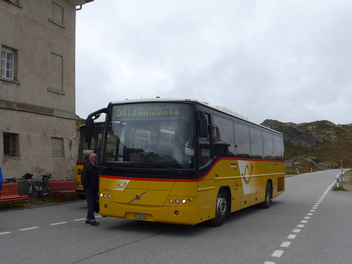 (174'959) - PostAuto Graubnden - GR 102'306 - Volvo am 18. September 2016 in San Bernardino, Ospizio