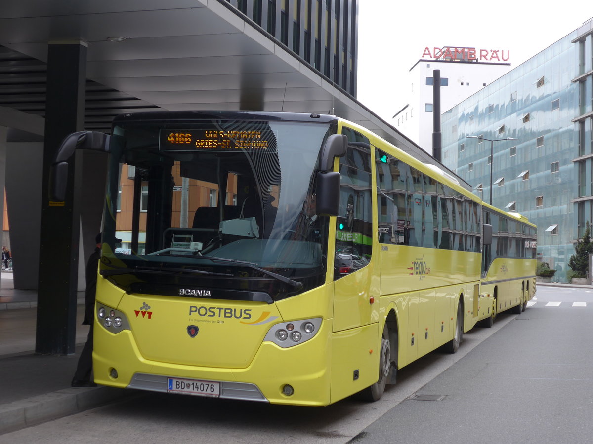 (176'136) - PostBus - BD 14'076 - Scania am 21. Oktober 2016 beim Bahnhof Innsbruck