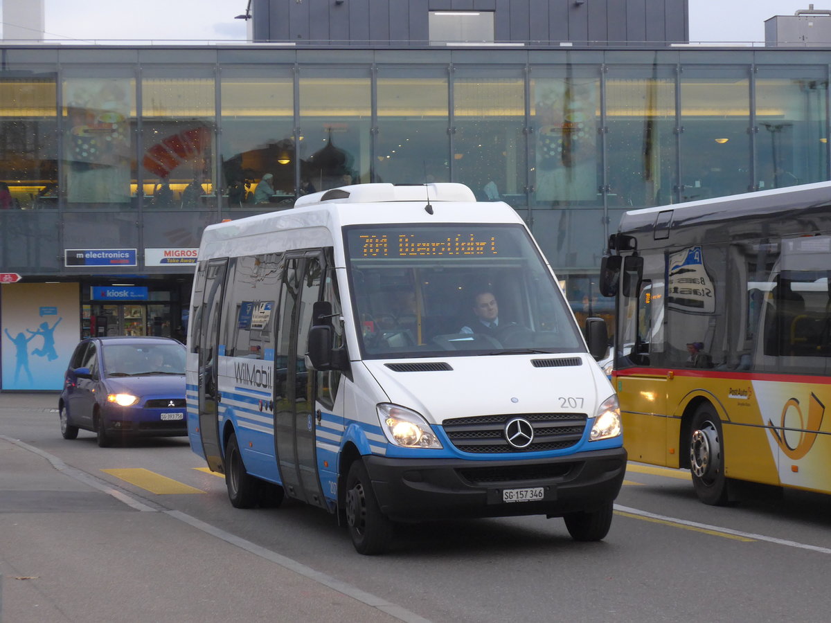 (176'726) - WilMobil, Wil - Nr. 207/SG 157'346 - Mercedes am 23. November 2016 beim Bahnhof Wil