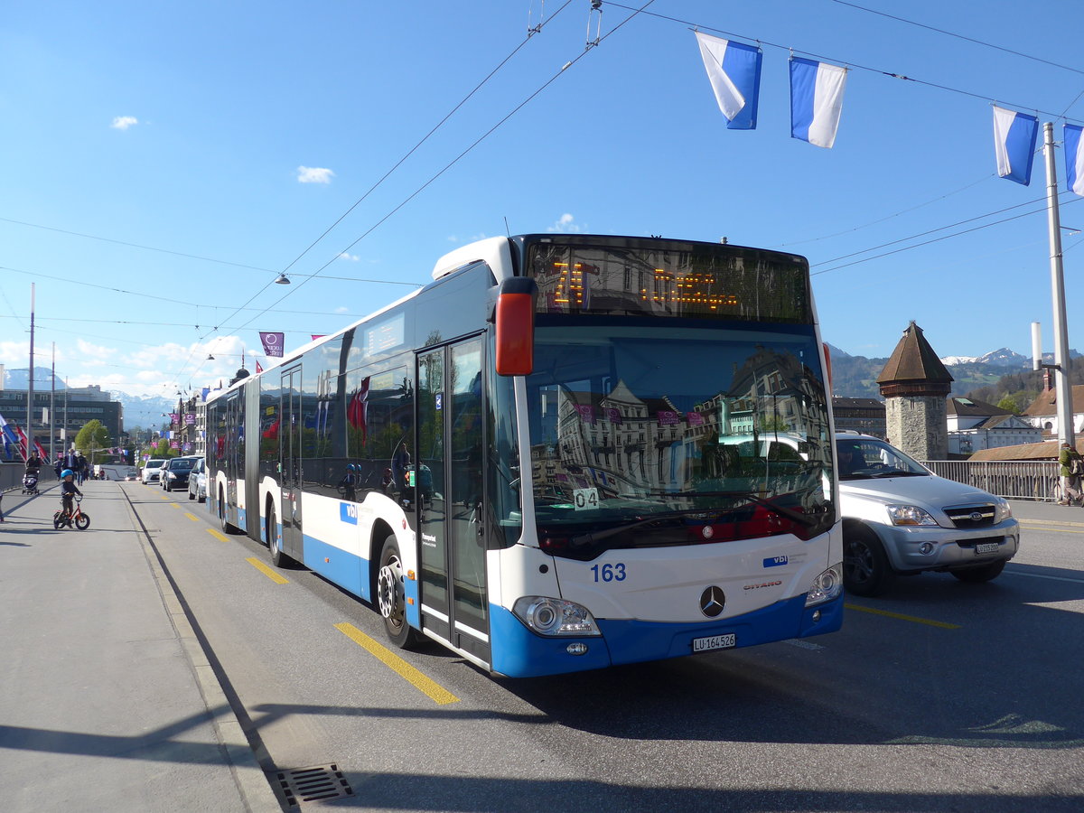 (179'442) - VBL Luzern - Nr. 163/LU 164'526 - Mercedes am 10. April 2017 in Luzern, Bahnhofbrcke