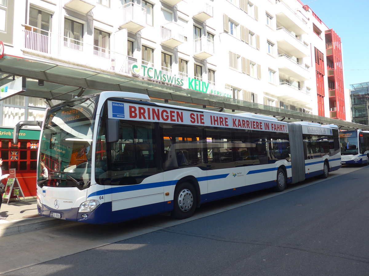 (179'476) - ZVB Zug - Nr. 64/ZG 88'064 - Mercedes am 10. April 2017 beim Bahnhof Zug