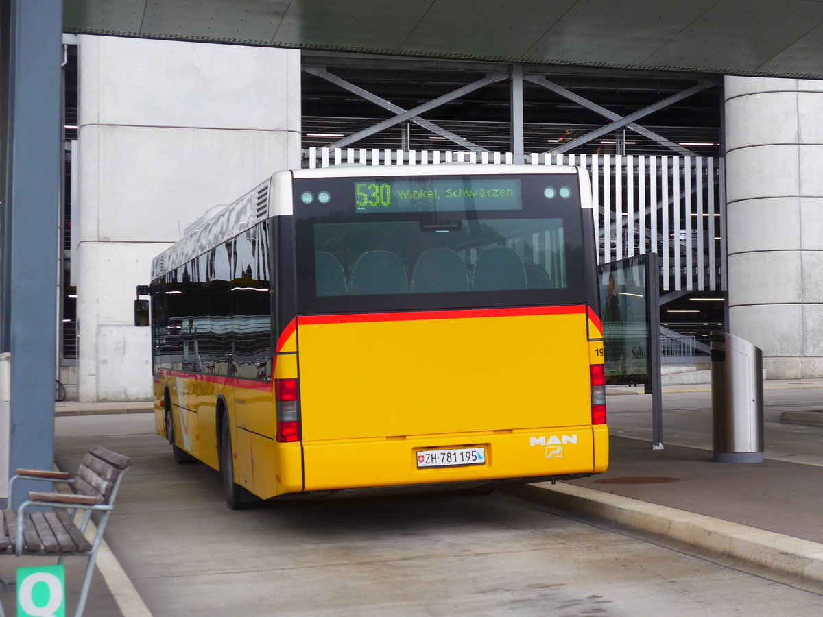 (180'022) - PostAuto Zrich - Nr. 193/ZH 781'195 - MAN (ex Nr. 38) am 4. Mai 2017 in Zrich, Flughafen