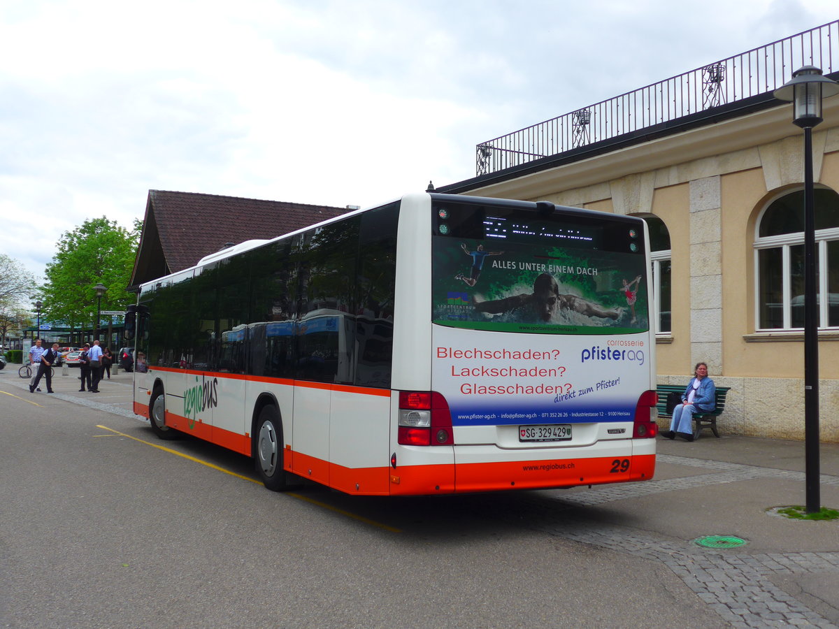 (180'213) - Regiobus, Gossau - Nr. 29/SG 329'429 - MAN am 21. Mai 2017 beim Bahnhof Gossau