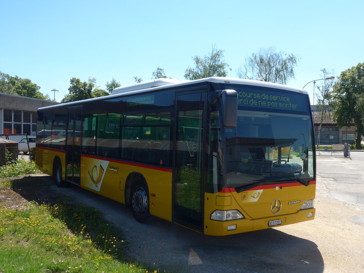 (181'176) - CarPostal Ouest - VD 570'807 - Mercedes (ex SAPJV, L'Isle Nr. 26) am 18. Juni 2017 in Yverdon, Garage