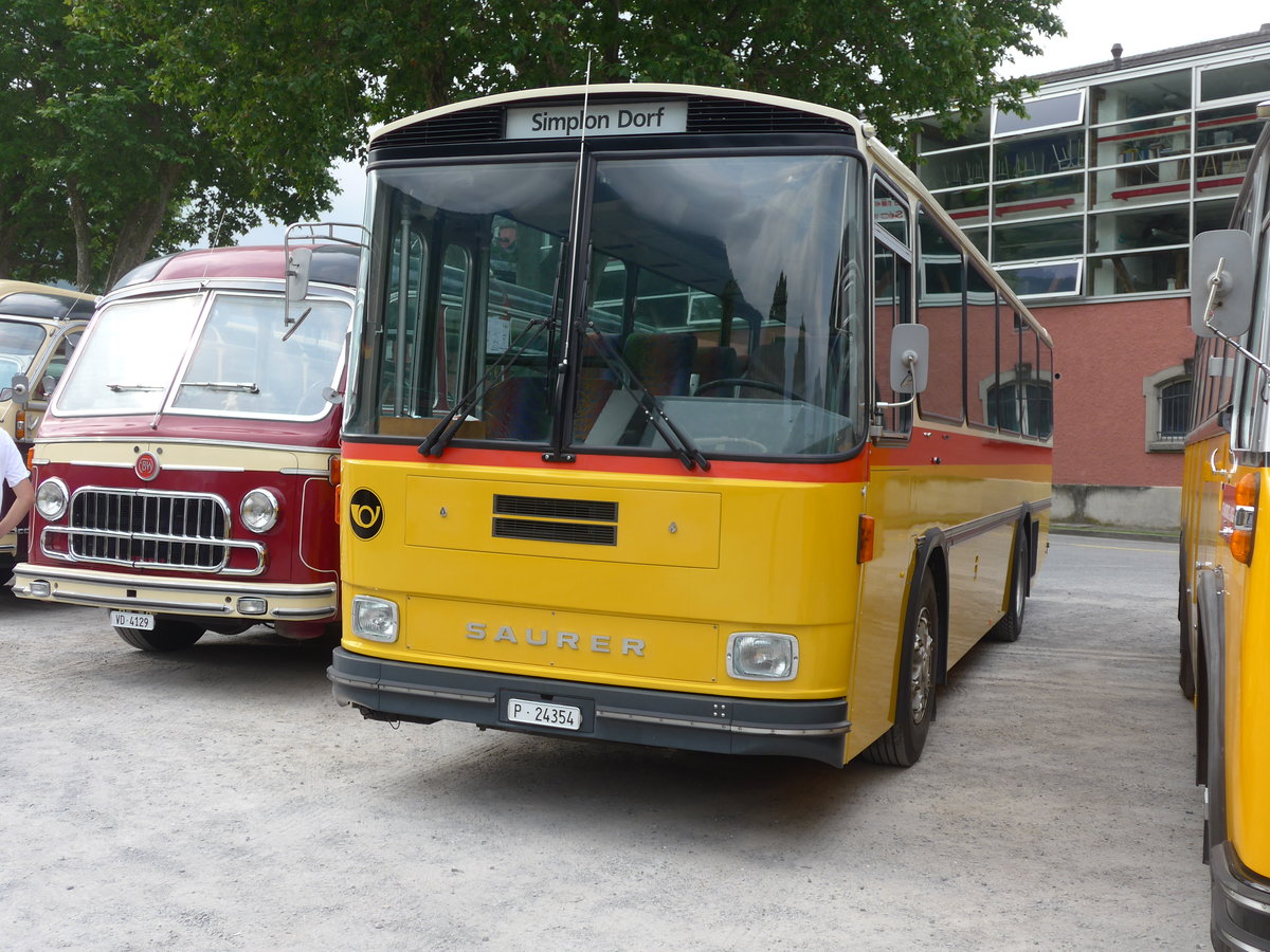 (181'257) - Riviera Carburant Lavage, St-Lgier -  P 24'354  - Saurer/R&J (ex Fischer, D-Weilheim; ex ZVB Zug Nr. 141; ex ZVB Zug Nr. 41; ex P 24'354) am 24. Juni 2017 in Aigle, Saurertreffen