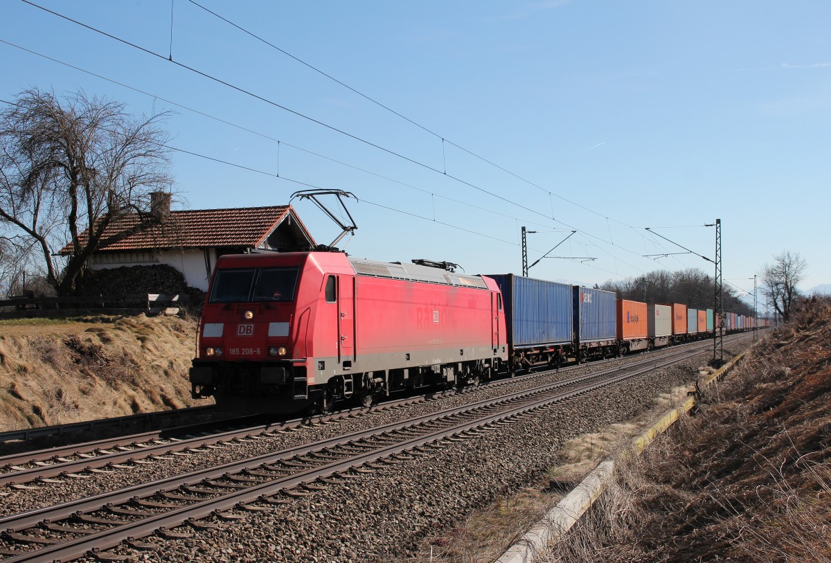 185 208-6 ist mit einem Containerzug in Richtung M�nchen unterwegs. Aufgenommen am 7. M�rz 2015 bei Hilperting.