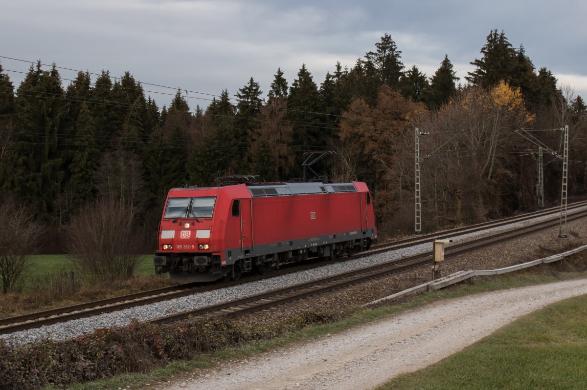 185 382-9 am 13. November 2015 bei Grabenst�tt.