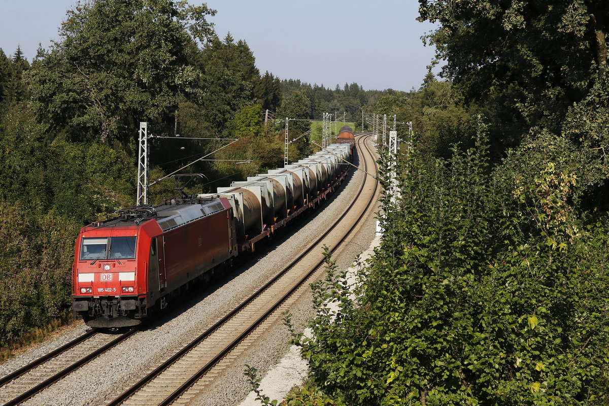 185 402  Green Cargo  mit der �bergabe auf dem Weg nach Rosenheim. Aufgenommen am 18. September 2018 bei Grabenst�tt.