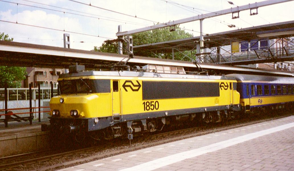 1850 Dordrecht 18-08-2004.(Scan von APS Bild)