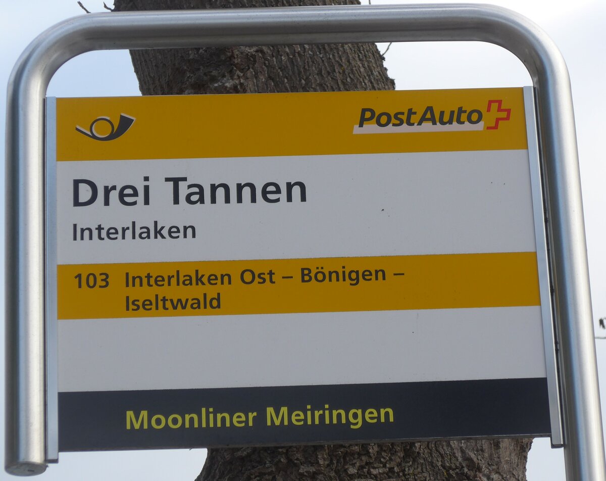 (186'763) - PostAuto-Haltestellenschild - Interlaken, Drei Tannen - am 3. Dezember 2017