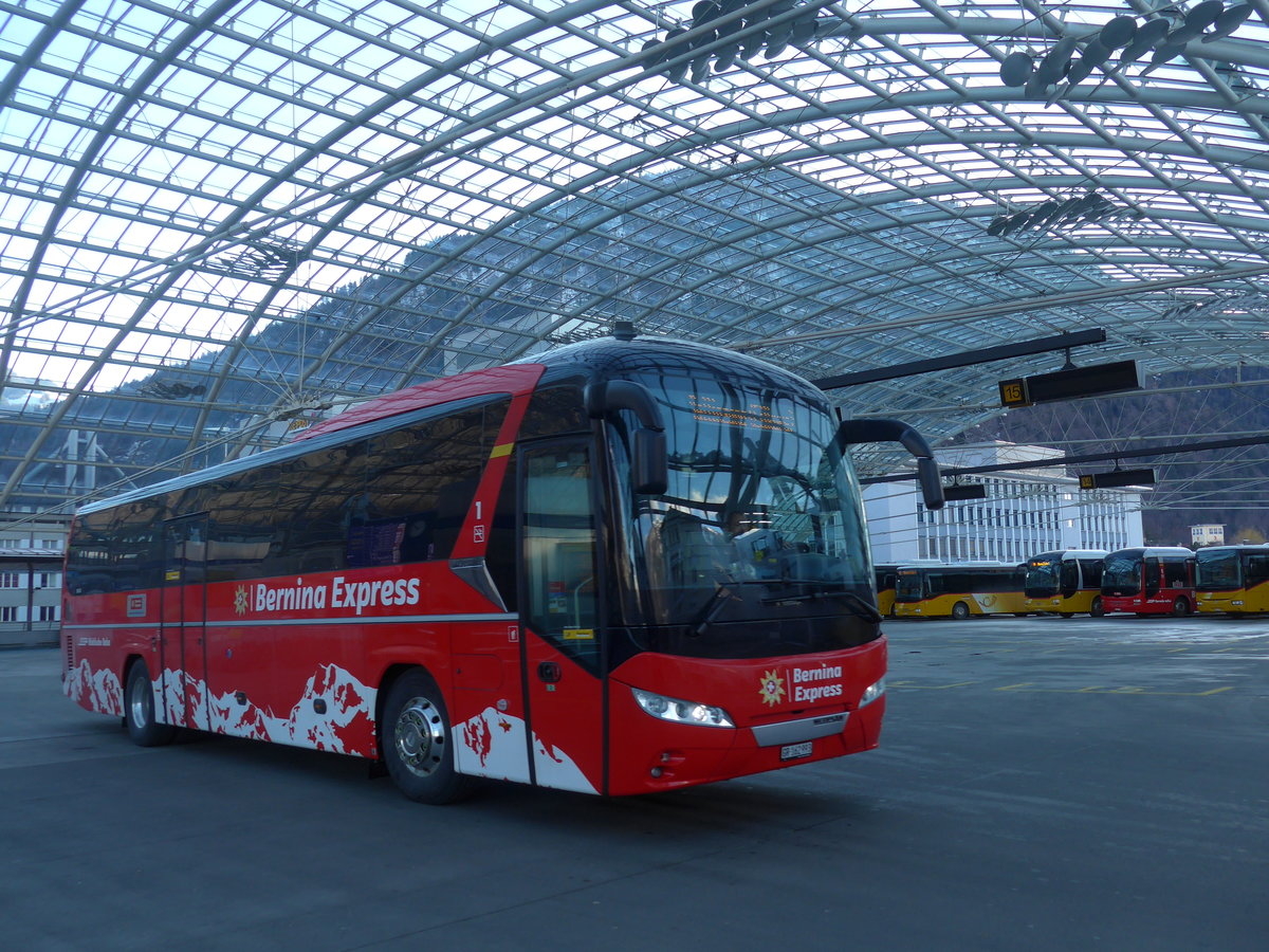 (187'607) - PostAuto Graubnden - GR 162'993 - Neoplan am 1. Januar 2018 in Chur, Postautostation