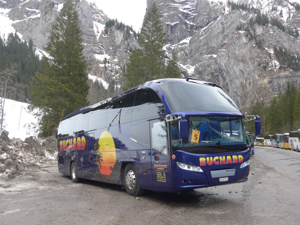 (187'798) - Buchard, Leytron - Nr. 27/VS 107'574 - Neoplan am 7. Januar 2018 in Adelboden, Unter dem Birg