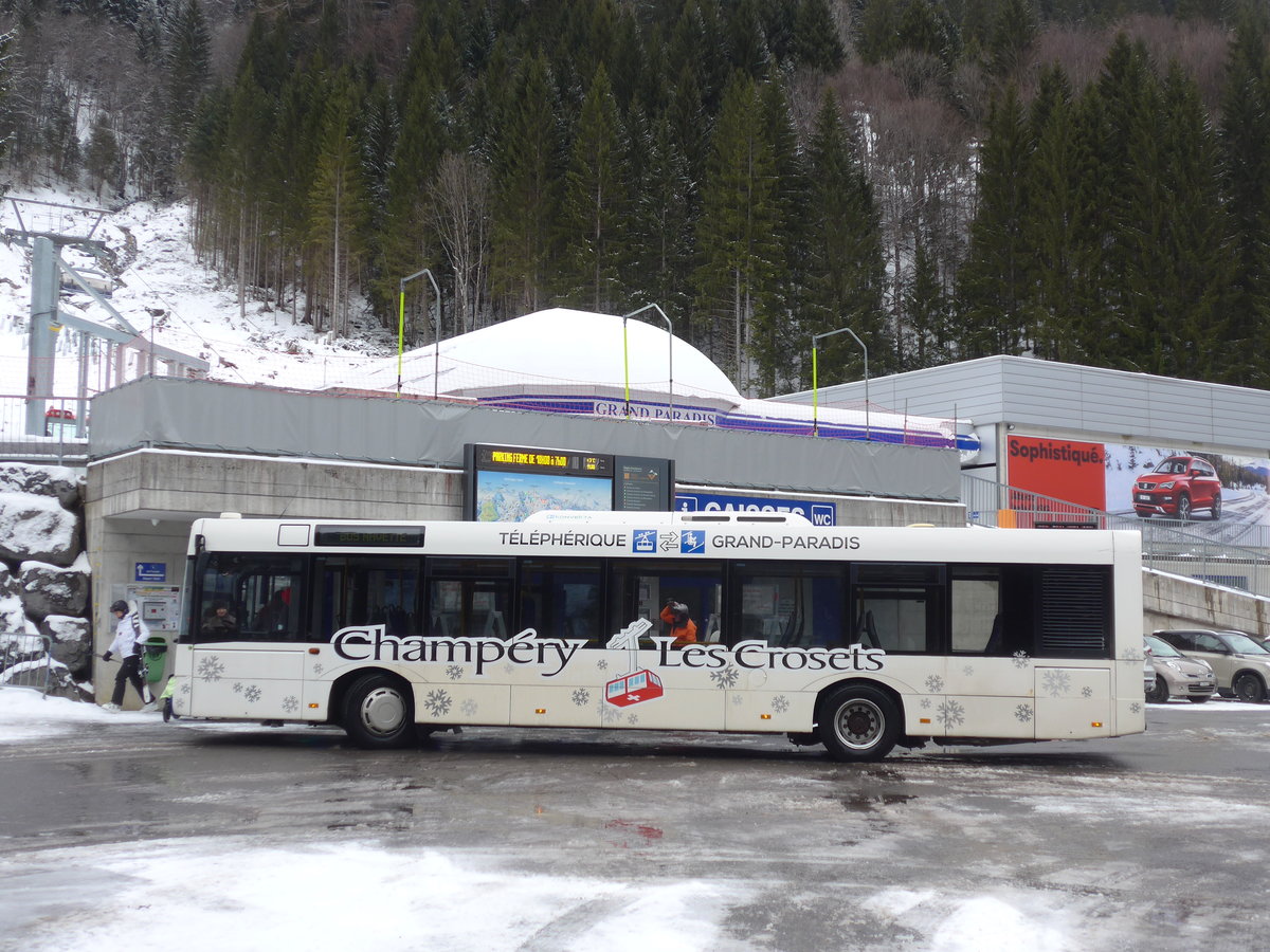 (188'006) - TPC Aigle - Nr. 16/VS 353'284 - Solaris (ex ATE Bus, Effretikon Nr. 45) am 20. Januar 2018 in Champry, Petit Paradis