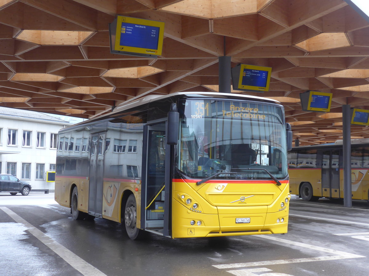 (188'022) - Buchard, Leytron - VS 346'746 - Volvo am 20. Januar 2018 beim Bahnof Sion