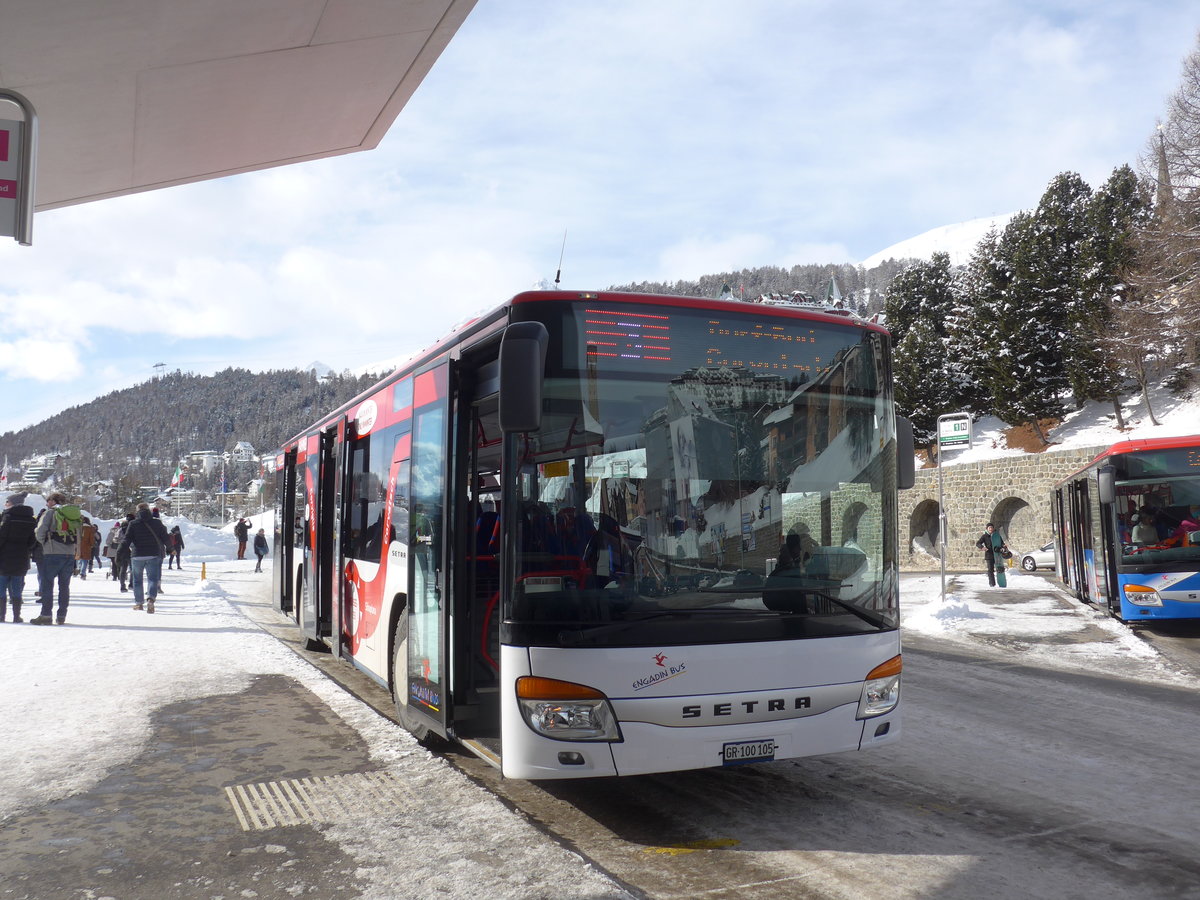 (188'122) - SBC Chur - Nr. 105/GR 100'105 - Setra am 3. Februar 2018 beim Bahnhof St. Moritz