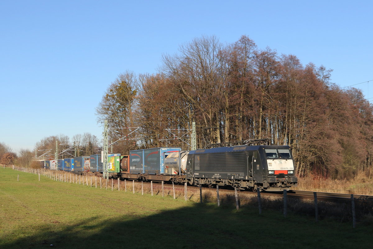 189 932 mit einem  KLV  aus M�nchen kommend am 6. Dezember 2019 bei Vogl.