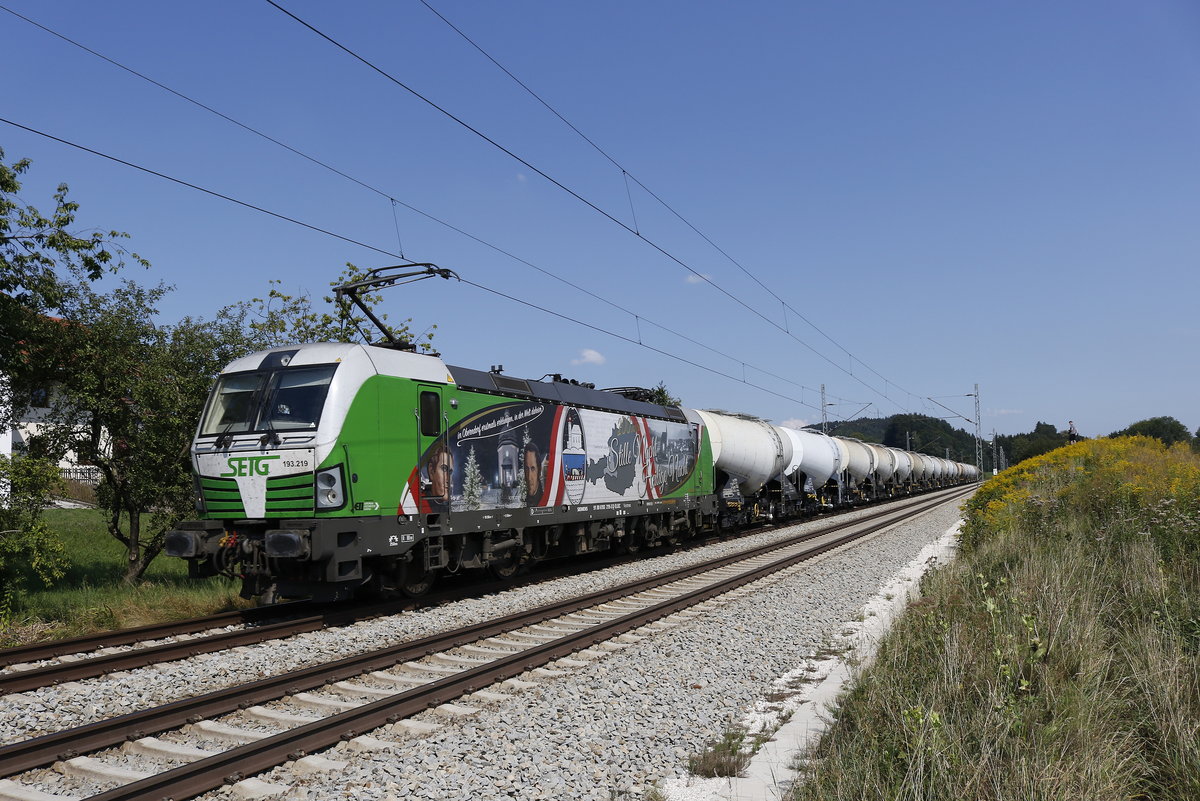 193 219  Stille Nacht, heilige Nacht  mit dem Schlammkreidezug aus Salzburg kommend am 19. August 2018 bei Grabenst�tt.