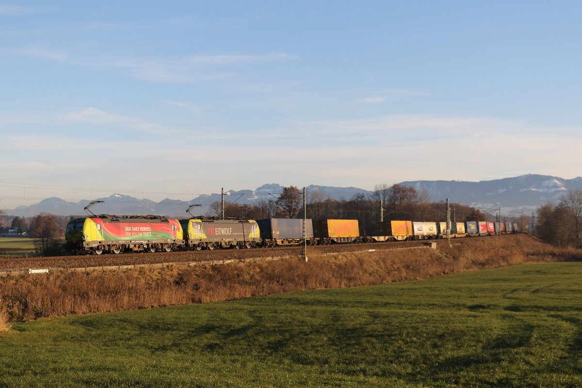 193 557 und 193 554 aus Kufstein kommend am 6. Dezember 2019 bei Rann.