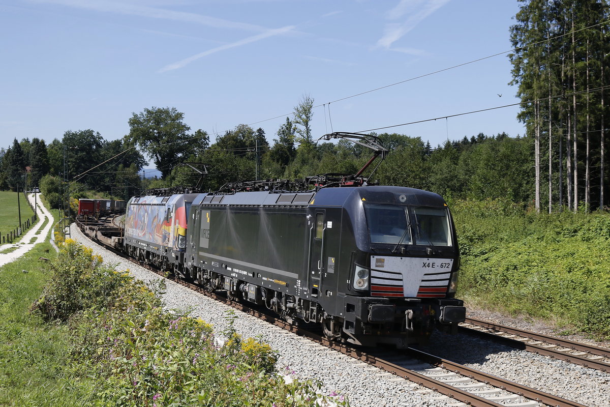 193 672 und 193 640  Connected by Rail  waren am 12. August 2018 bei Grabenst�tt in Richtung Salzburg unterwegs.