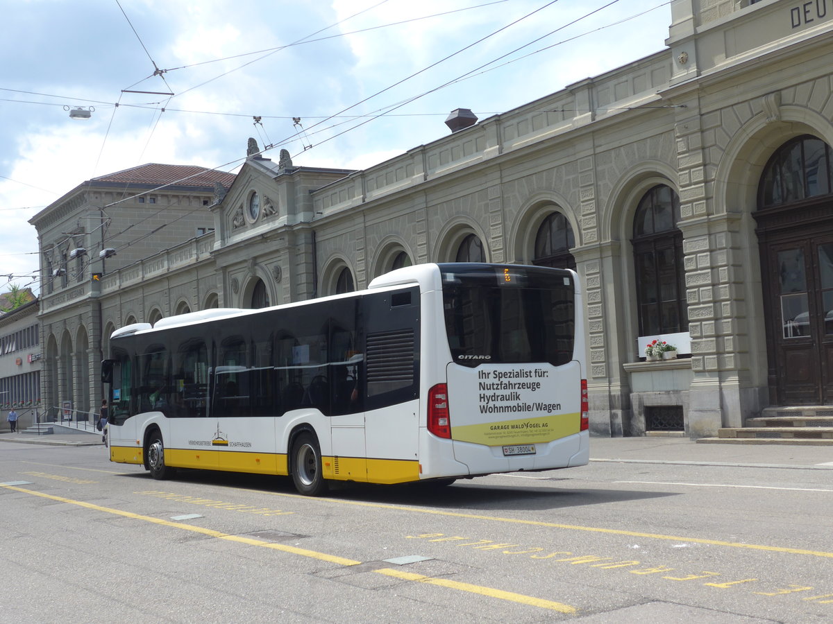 (193'947) - VBSH Schaffhausen - Nr. 4/SH 38'004 - Mercedes am 10. Juni 2018 beim Bahnhof Schaffhausen