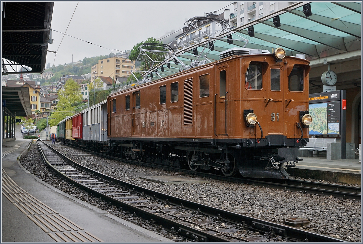 1968-2018 - 50 Jahre Blonay-Chamby Bahn Museumsbahnbetrieb: Im Rahmen der BC Jubiläumsfeier fuhren von Montreux und Bulle Museumsextrazüge nach Gstaad und zurück, das Bild zeigt die Blonay Chamby Bernina Bahn Ge 4/4 81 mit ihrem Extrazug in Montreux. 

14. Sept. 2018 