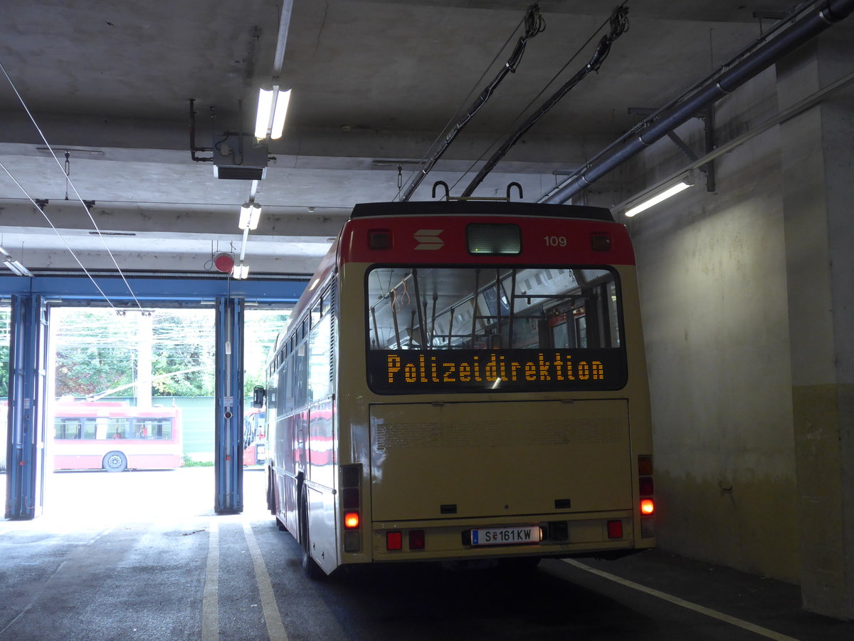 (197'130) - SSV Salzburg (POS) - Nr. 109/S 161 KW - Steyr Trolleybus am 13. September 2018 in Salzburg, Betriebshof