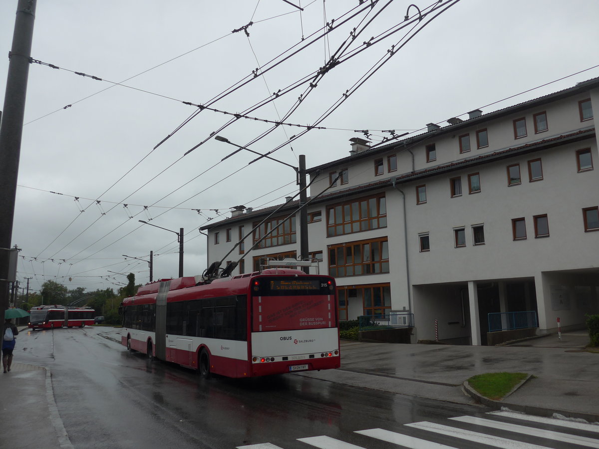 (197'425) - OBUS Salzburg - Nr. 315/S 341 NY - Solaris Gelenktrolleybus am 14. September 2018 beim Bahnhof Salzburg Sd