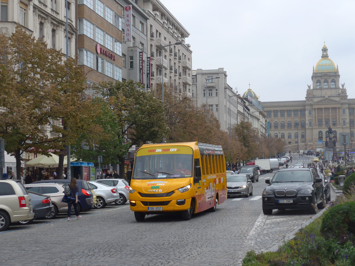 (198'649) - Data Autotrans, Praha - 7AB 9721 - Iveco/MAVE am 19. Oktober 2018 in Praha, Vclavsk Nmest