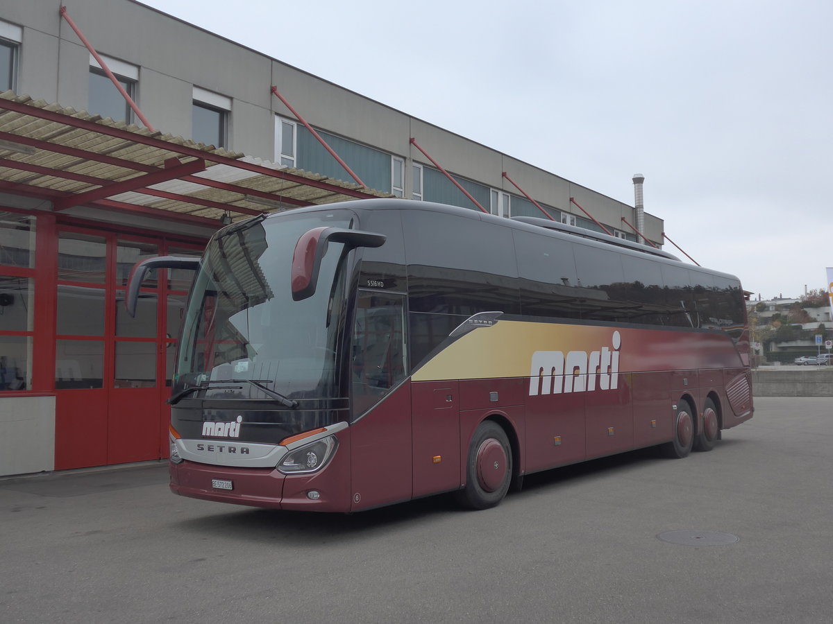 (199'422) - Marti, Kallnach - Nr. 6/BE 572'206 - Setra am 18. November 2018 in Kloten, EvoBus