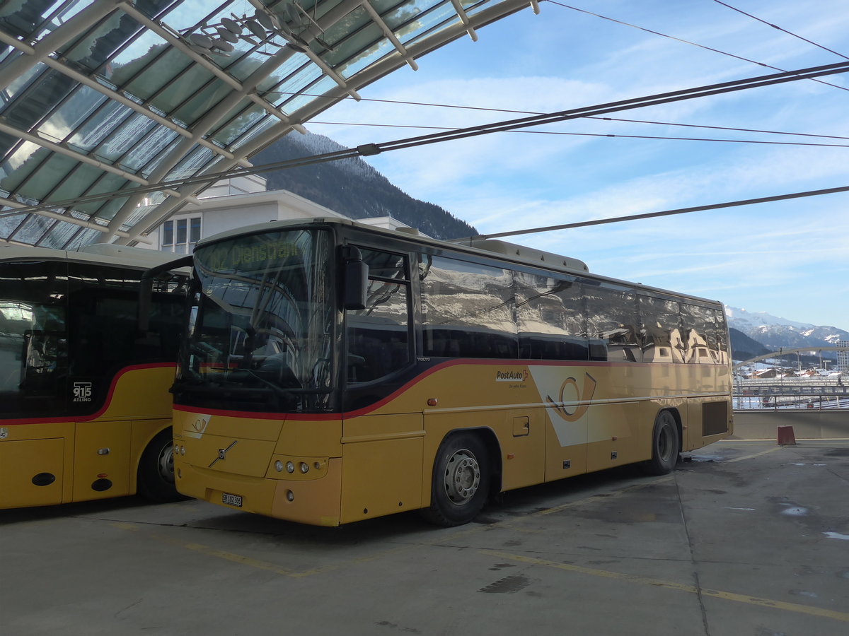 (201'236) - PostAuto Graubnden - GR 102'306 - Volvo am 19. Januar 2019 in Chur, Postautostation