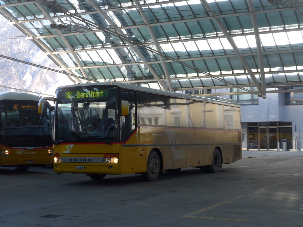 (201'251) - Bundi, Disentis - GR 93'897 - Setra (ex GR 153'860; ex Zazzi, Disentis) am 19. Januar 2019 in Chur, Postautostation