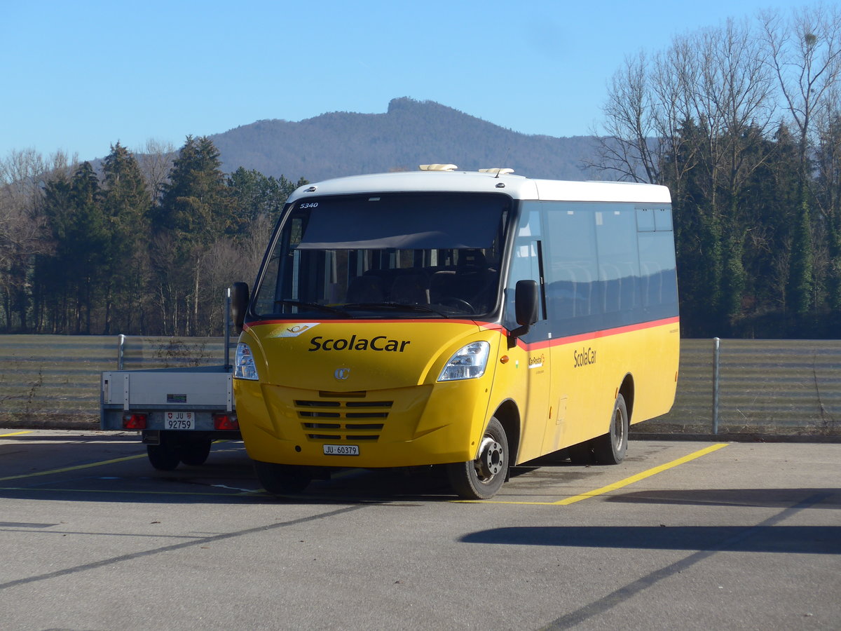 (201'600) - CarPostal Ouest - JU 60'379 - Cacciamali (ex VD 254'615) am 16. Februar 2019 in Develier, Parkplatz