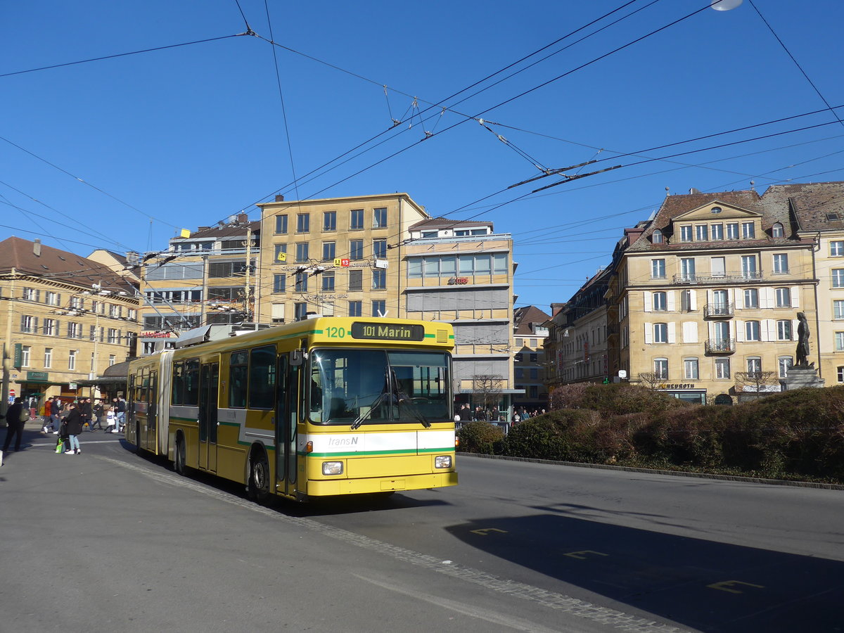 (201'643) - transN, La Chaux-de-Fonds - Nr. 120 - NAW/Hess (ex TN Neuchtel Nr. 120) am 16. Februar 2019 in Neuchtel, Place Pury