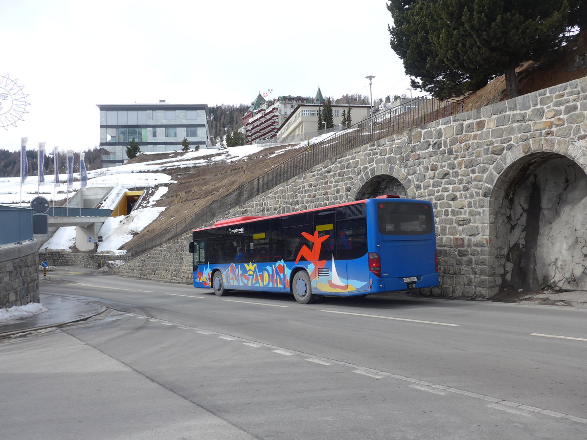 (202'083) - SBC Chur - Nr. 102/GR 100'102 - Setra am 10. Mrz 2019 beim Bahnhof St. Moritz