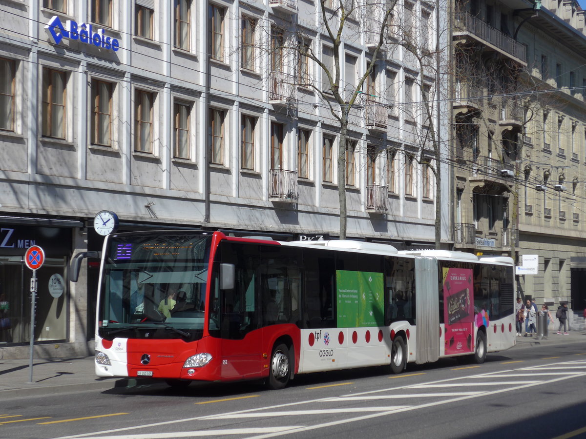 (203'270) - TPF Fribourg - Nr. 552/FR 300'408 - Mercedes am 24. Mrz 2019 beim Bahnhof Fribourg