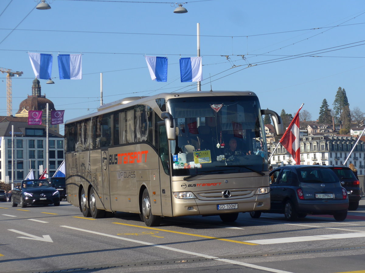 (203'373) - Aus Polen: Bus Transport - GD 100NF - Mercedes am 30. Mrz 2019 in Luzern, Bahnhofbrcke