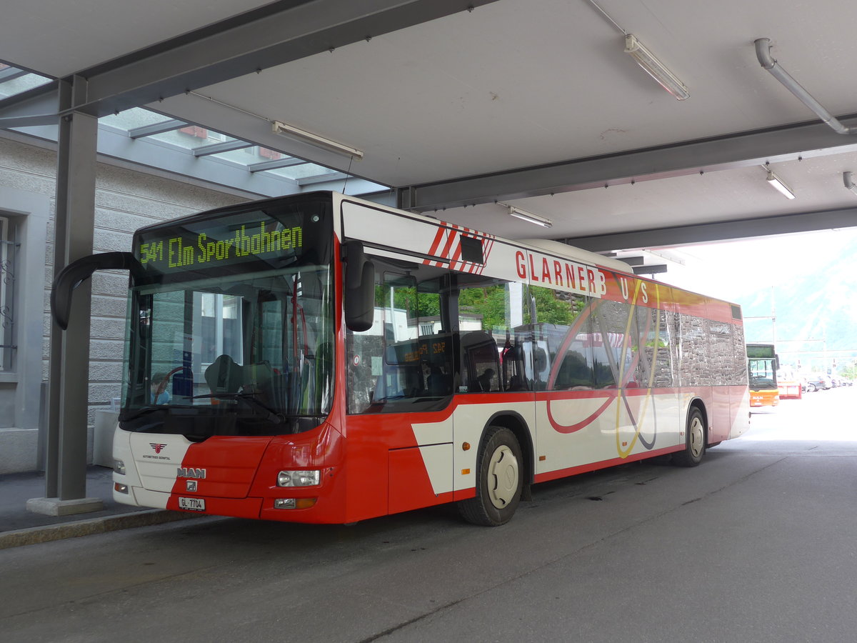 (206'417) - AS Engi - Nr. 4/GL 7704 - MAN am 15. Juni 2019 beim Bahnhof Schwanden