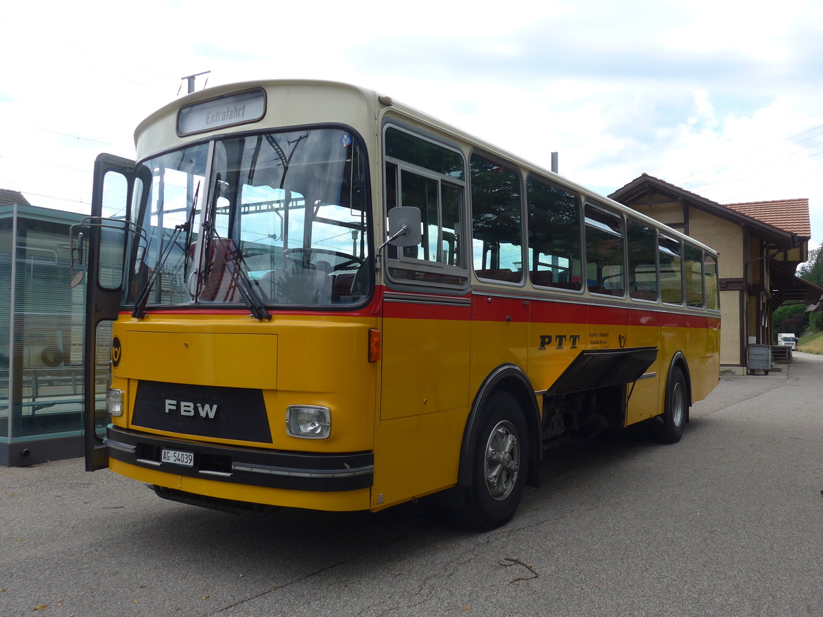 (207'482) - Birchler, Remetschwil - AG 54'039 - FBW/Tscher (ex Gerber, Winkel; ex Eggenberger, Mriken; ex Tanner, Bubendorf; ex P 24'803) am 7. Juli 2019 beim Bahnhof Emmenmatt