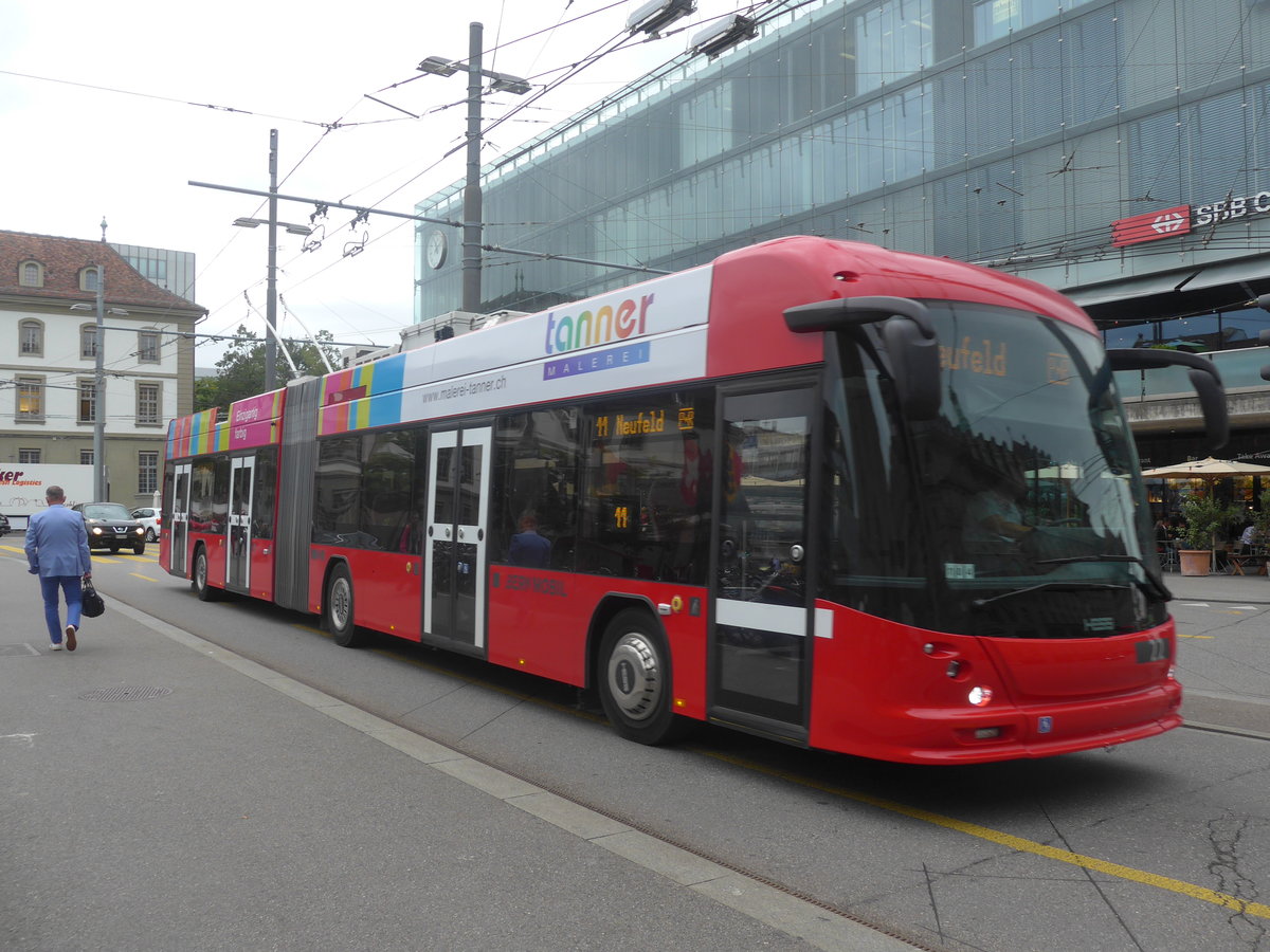 (209'325) - Bernmobil, Bern - Nr. 22 - Hess/Hess Gelenktrolleybus am 5. September 2019 beim Bahnhof Bern