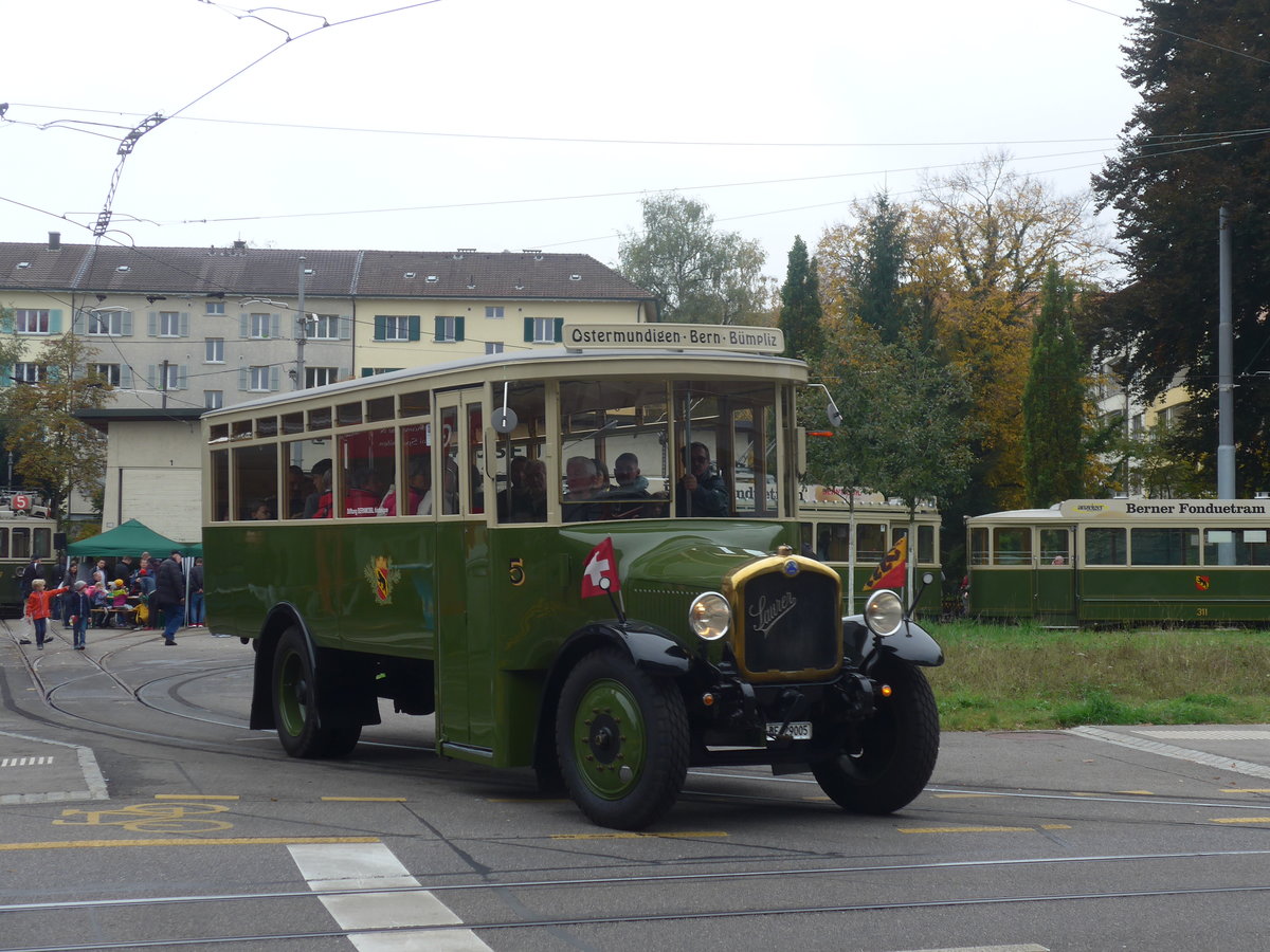 (210'428) - SVB Bern (Bernmobil historique) - Nr. 5/BE 29'005 - Saurer am 20. Oktober 2019 in Bern, Weissenbhl