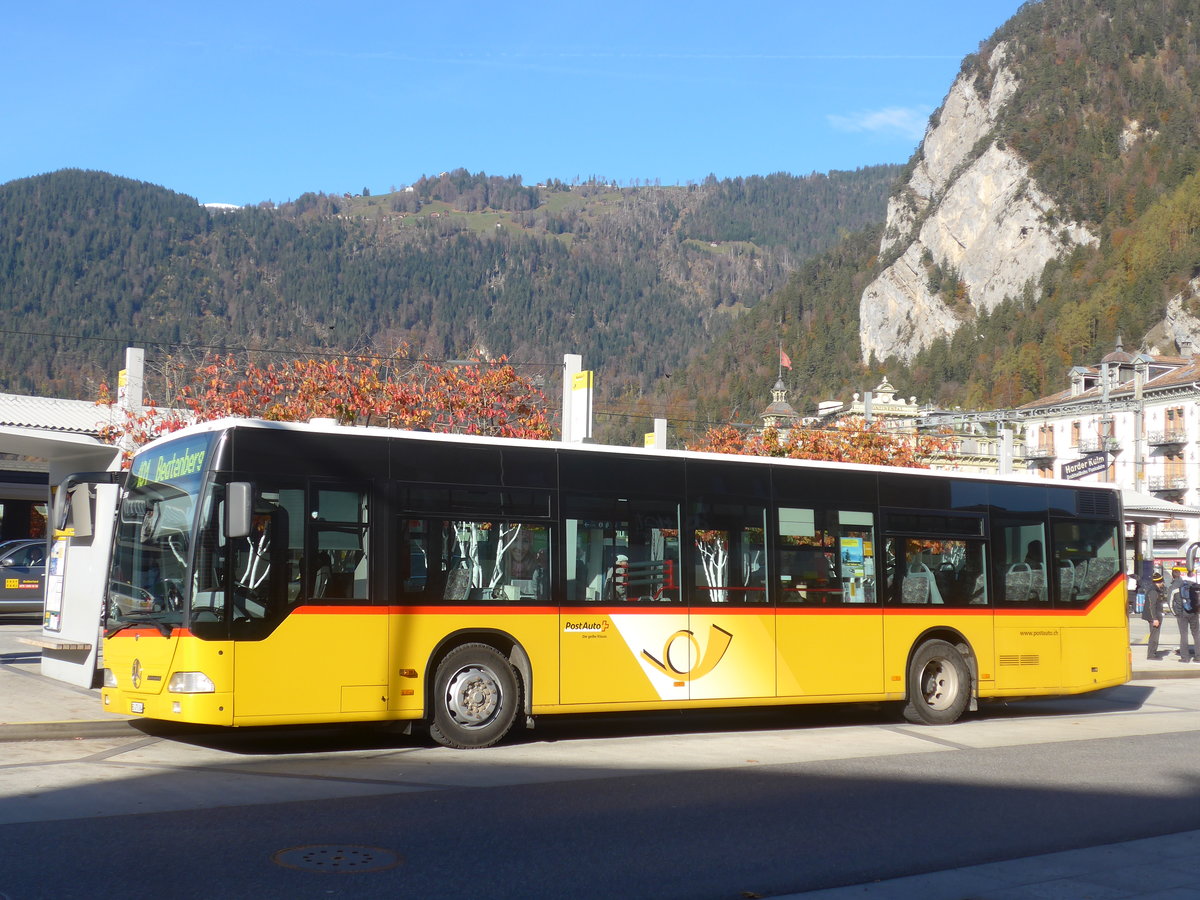 (210'983) - PostAuto Bern - BE 475'064 - Mercedes (ex BE 700'282; ex Schmocker, Stechelberg Nr. 3) am 11. November 2019 beim Bahnhof Interlaken West