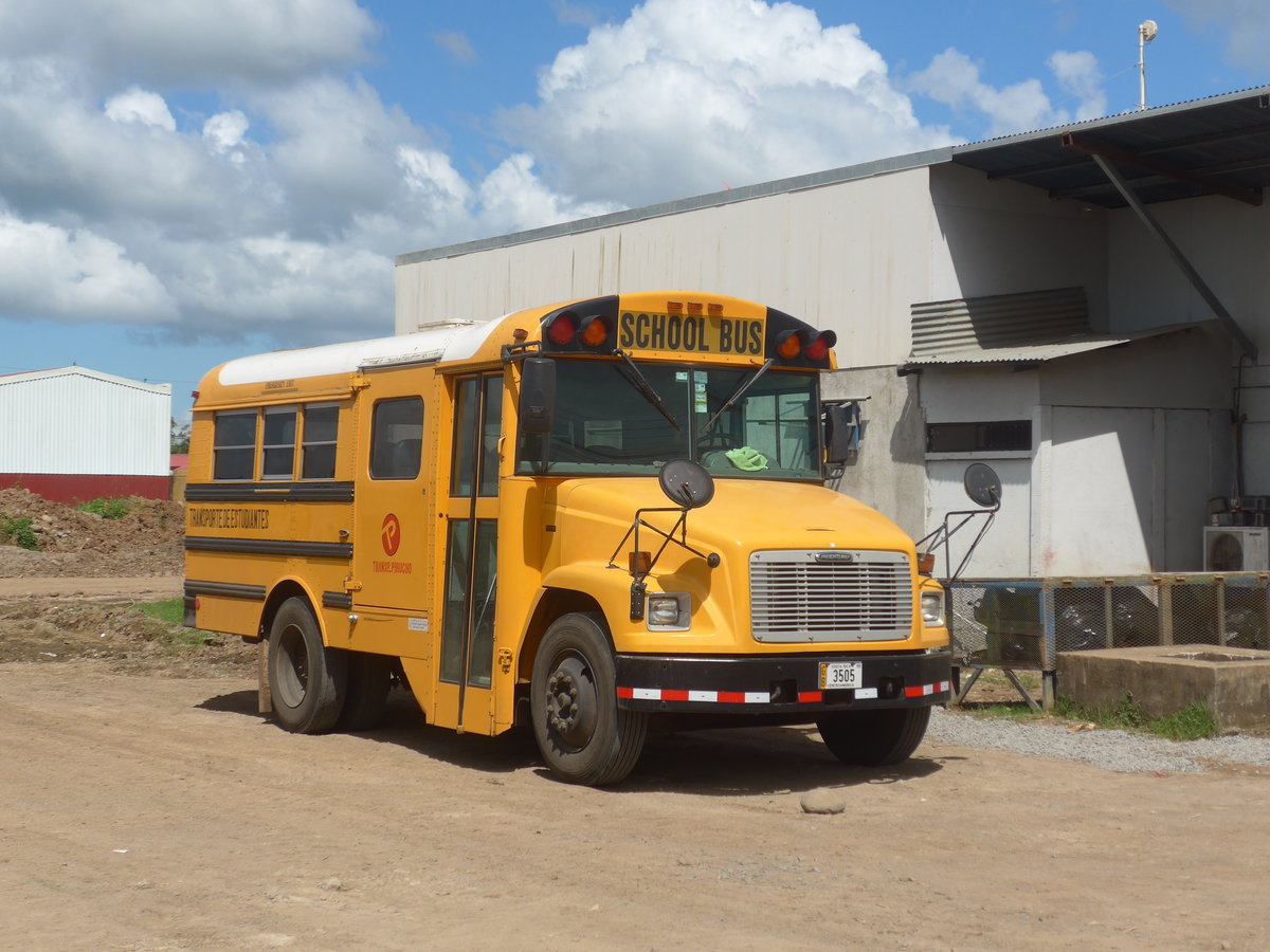 (212'207) - Pirucho, Bijagua - Nr. 33/3505 - Freightliner am 23. November 2019 in Upala