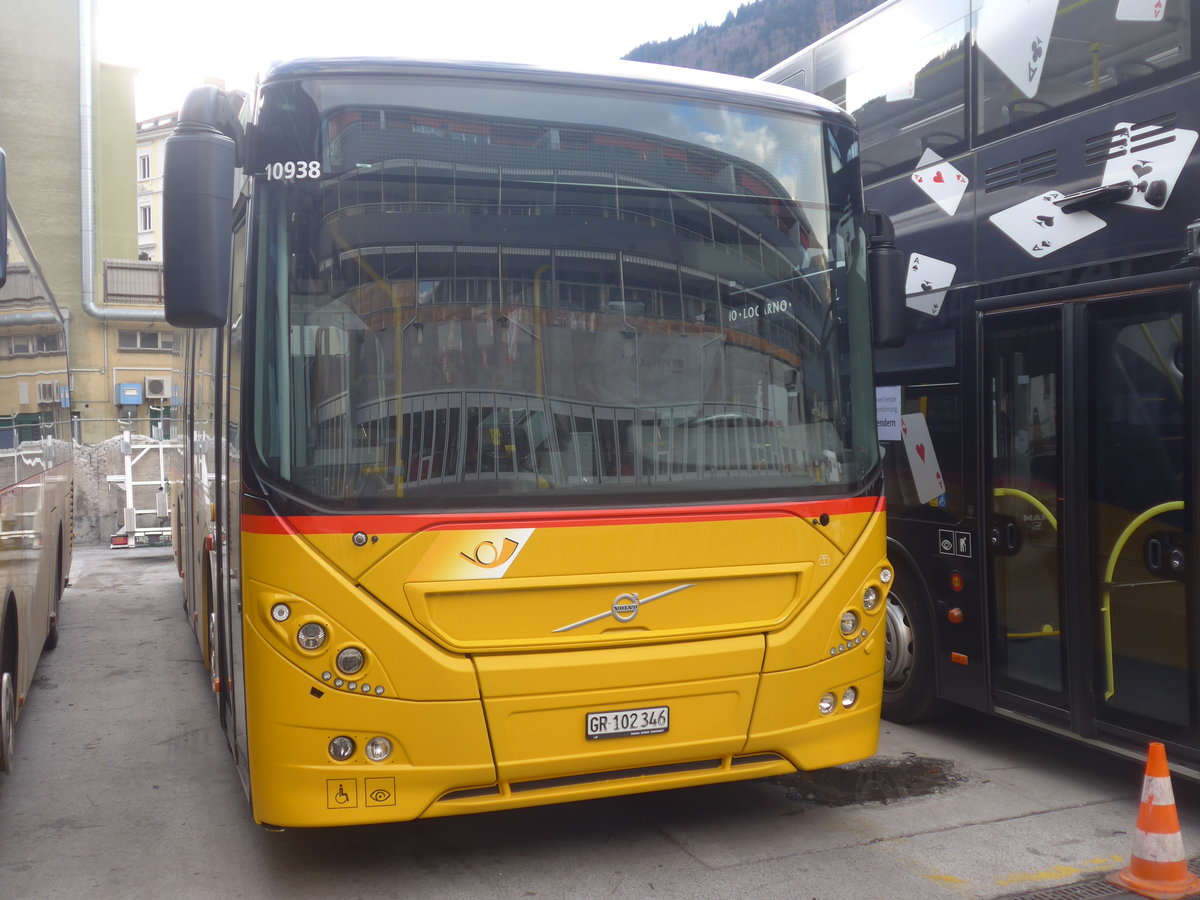 (212'568) - PostAuto Graubnden - GR 102'346 - Volvo am 7. Dezember 2019 in Chur, Garage