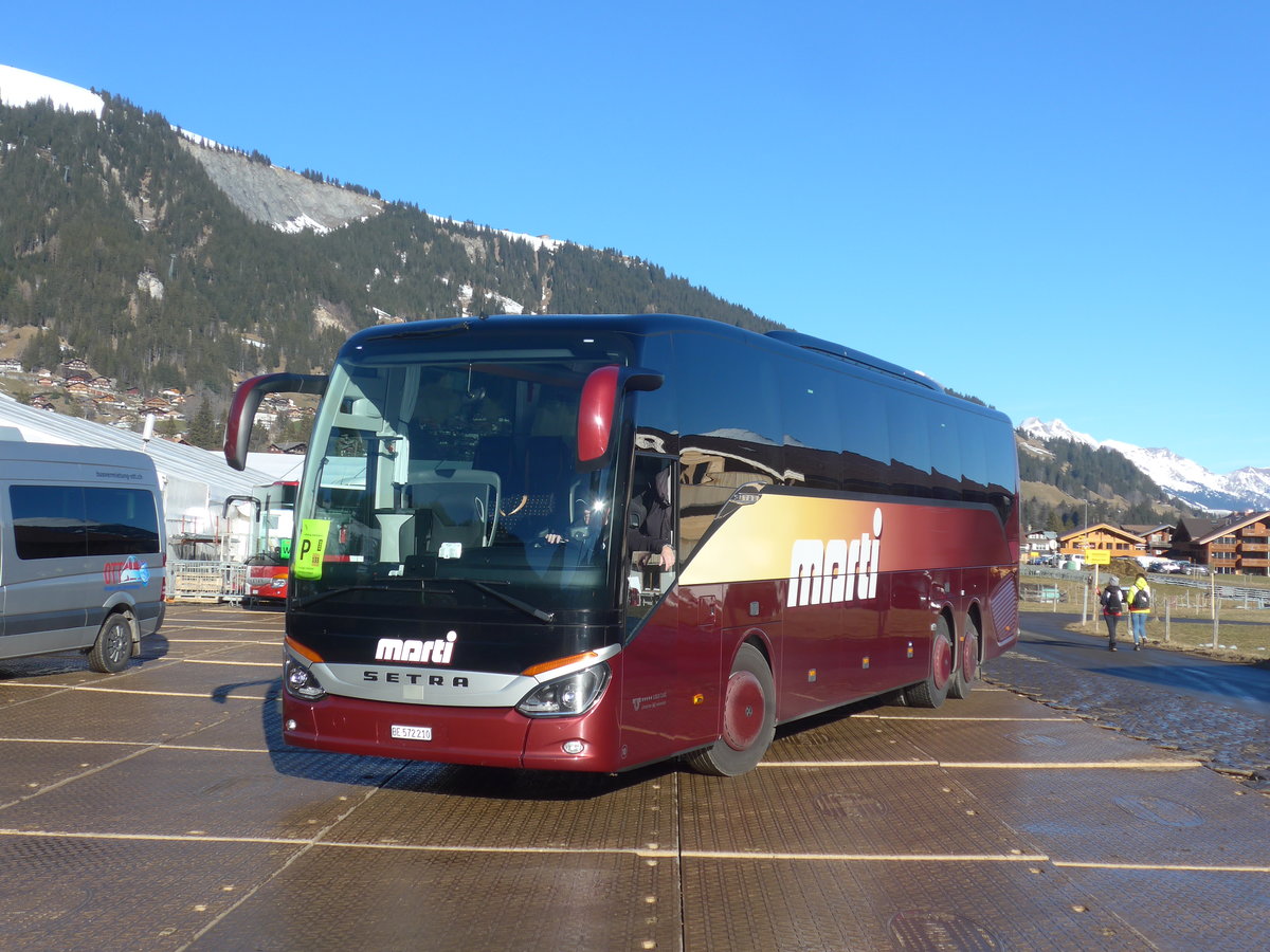 (213'595) - Marti, Kallnach - Nr. 10/BE 572'210 - Setra am 11. Januar 2020 in Adelboden, Weltcup