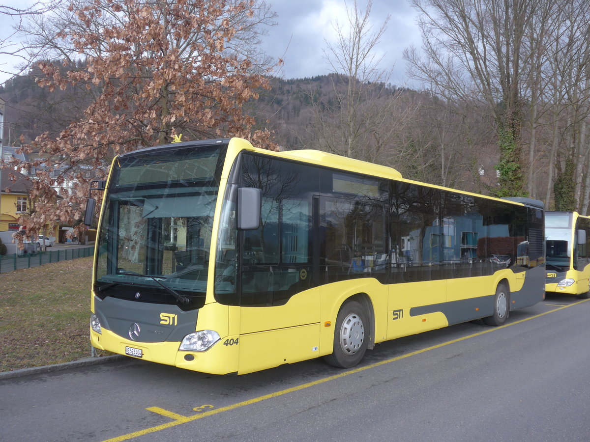 (214'100) - STI Thun - Nr. 404/BE 523'404 - Mercedes am 3. Februar 2020 bei der Schifflndte Thun