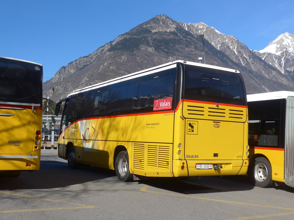 (214'781) - TMR Martigny - Nr. 127/VS 1110 - MAN/Beulas am 22. Februar 2020 beim Bahnhof Martigny