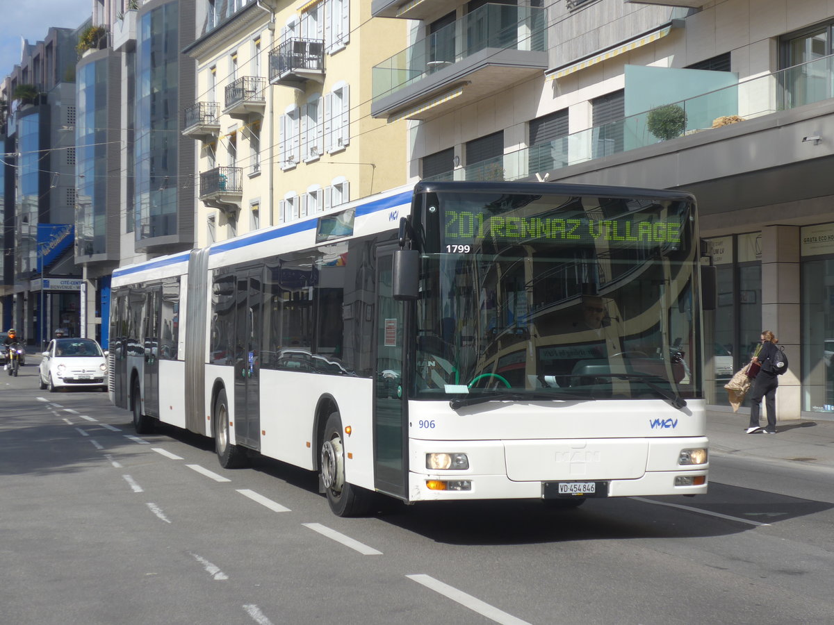 (215'153) - VMCV Clarens - Nr. 906/VD 454'846 - MAN (ex transN, La Chaux-de-Fonds Nr. 243; ex TN Neuchtel Nr. 243) am 14. Mrz 2020 in Montreux, Escaliers de la Gare