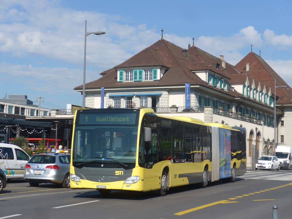 (216'341) - STI Thun - Nr. 166/BE 752'166 - Mercedes am 22. April 2020 beim Bahnhof Thun