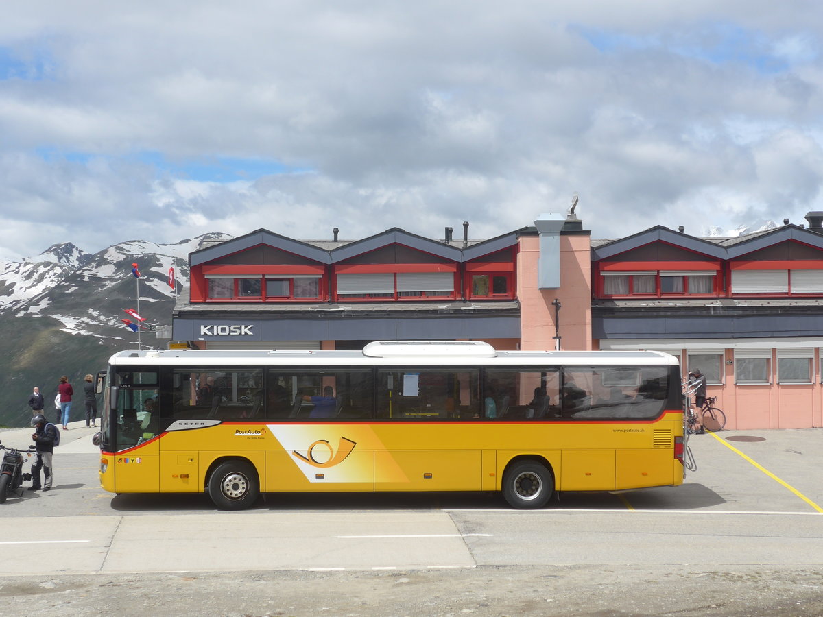 (218'089) - PostAuto Bern - Nr. 70/BE 653'387 - Setra am 21. Juni 2020 in Nufenen, Passhhe