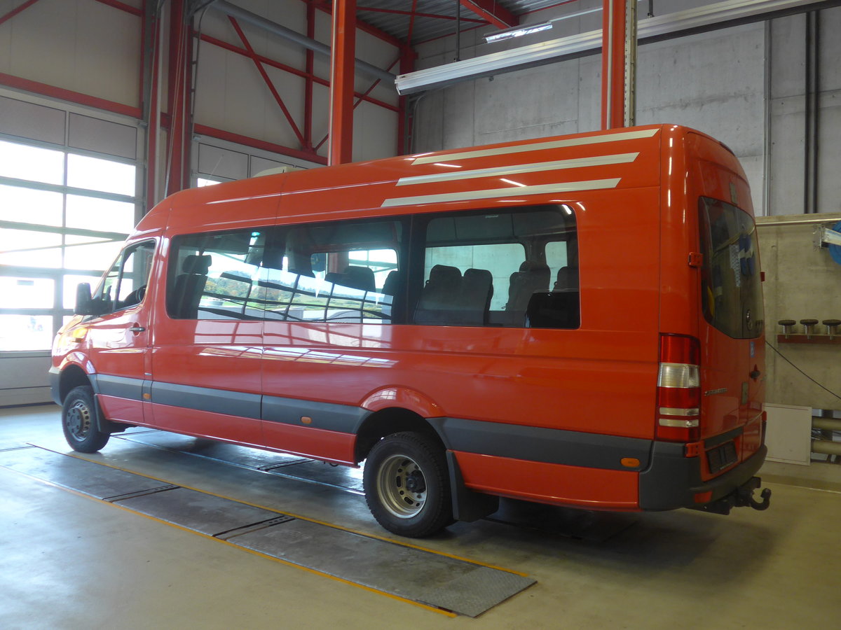 (222'126) - AFA Adelboden - Nr. 53 - Mercedes am 19. Oktober 2020 in Frutigen, Garage